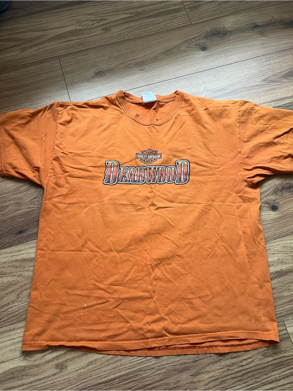Harley Davidson 2XL Orange Deadwood South Dakota Dealer Graphic Tee USA